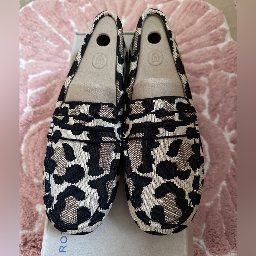 ROTHYS “Driver” Big Cat pattern size 7.5 like new